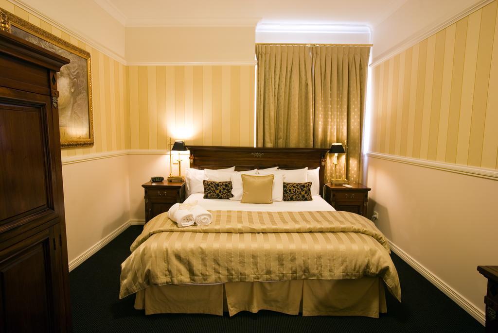 Redearth Boutique Hotel Mount Isa Quarto foto